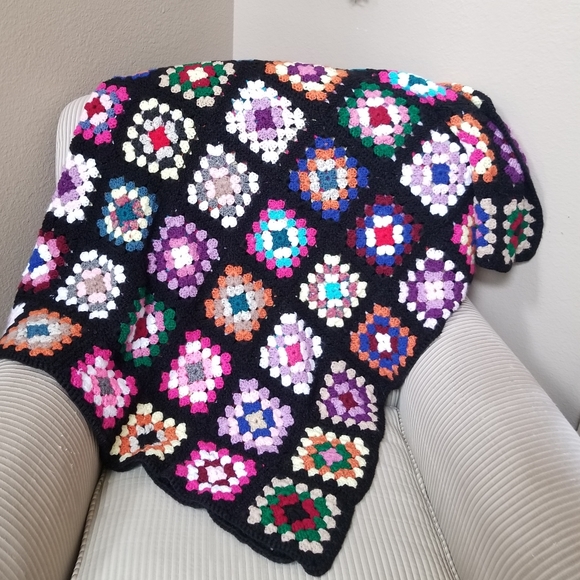 Vintage Other - Vintage granny square afghan